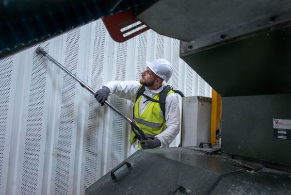 Nettoyage d’une usine par une entreprise extérieure