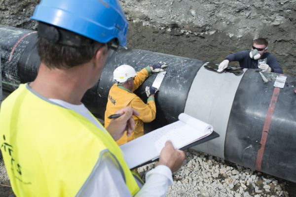 Utilisation de résines époxy lors de la construction d'un gazoduc 