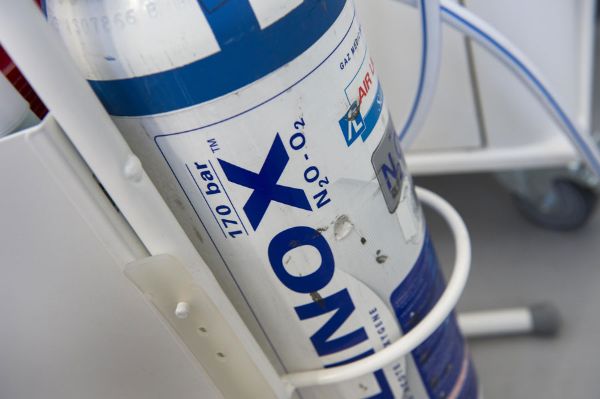 Bouteille de Méopa : mélange équimolaire d’oxygène et de protoxyde d’azote