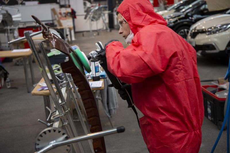 A competition that enables young people from all regions and backgrounds (young apprentices, vocational students, employees, etc.) to measure their expertise in about 60 professions.