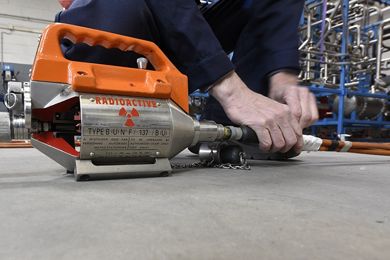 Appareil de gammagraphie utilisé pour la vérification des soudures métalliques